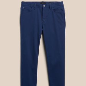 Banana Republic Tapered Traveler Pants - NWT